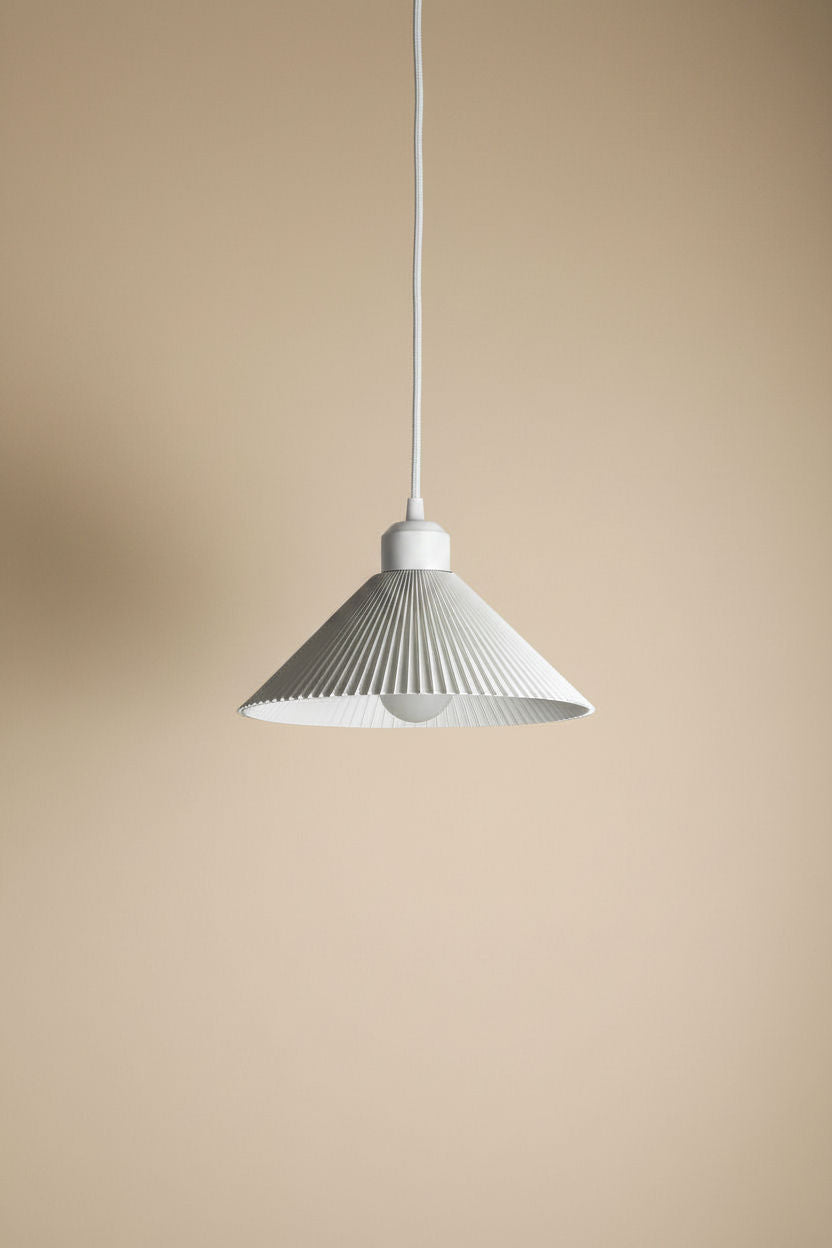 Lámpara colgante COLT de Iberic Deco con cable blanco
