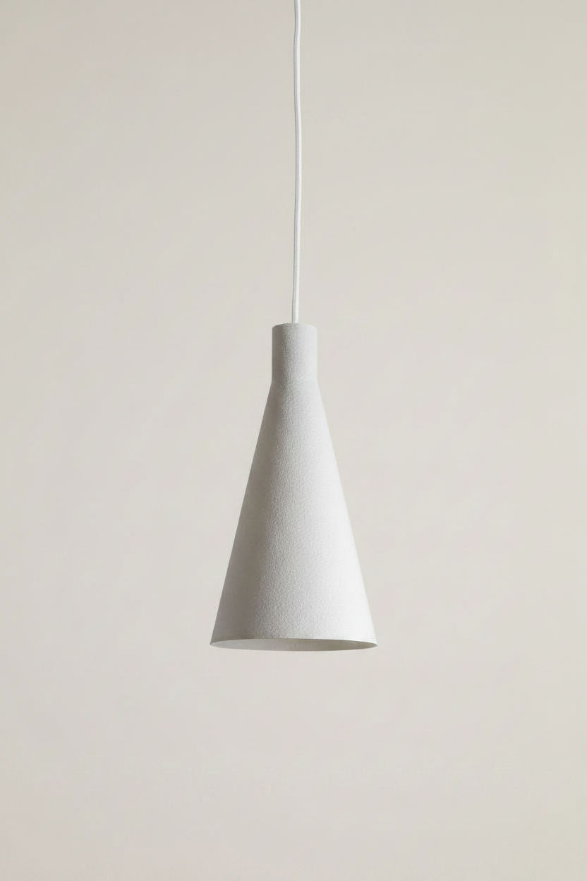Lámpara colgante SHU de Iberic Deco con cable blanco